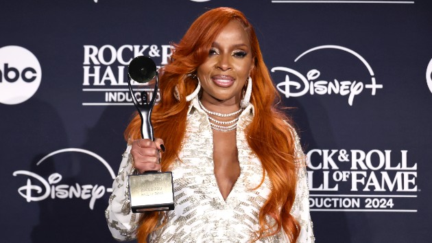 Mary J. Blige, Kool & The Gang, A Tribe Called Quest & Dionne Warwick inducted into Rock & Roll Hall of Fame