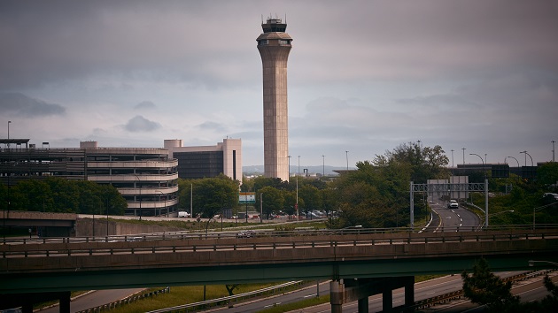 Plans for new air traffic control system unveiled by transportation secretary