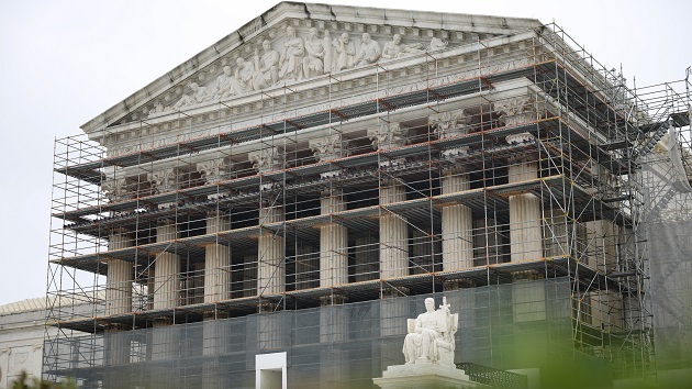 Supreme Court allows Trump to begin removing 500,000 immigrants from Cuba, Haiti, Nicaragua and Venezuela