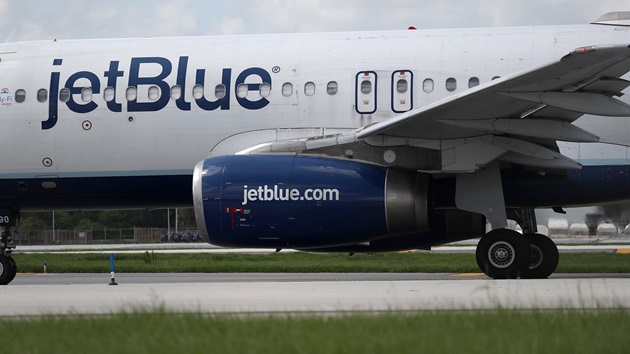 JetBlue flight reports striking drone while landing at JFK