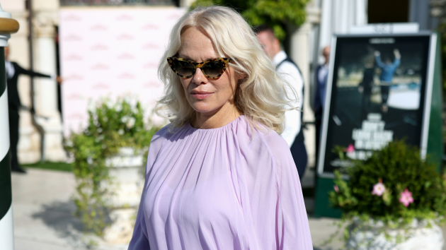 Getty pamelaanderson 090826