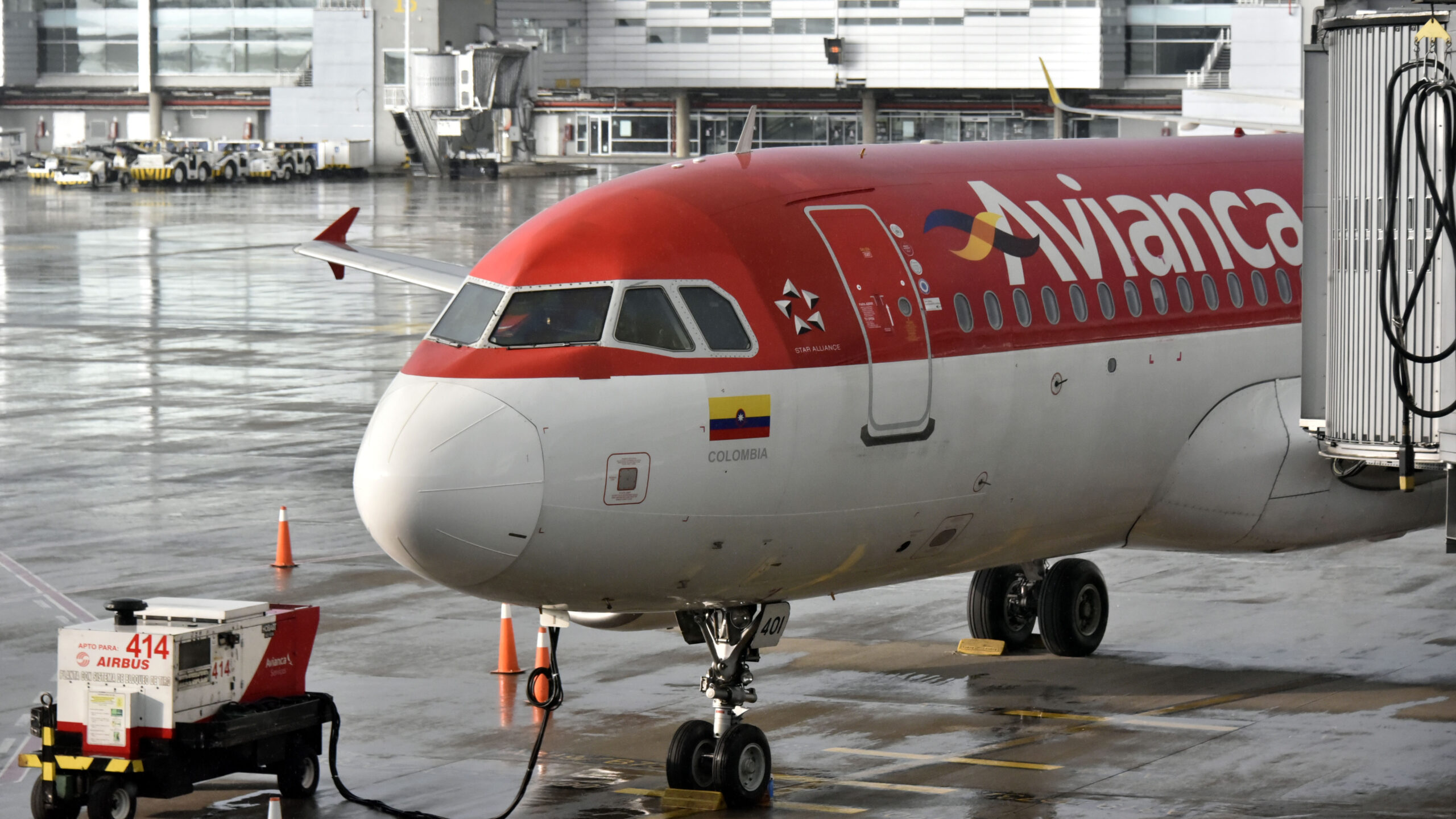 Getty aviancaairplane 100926